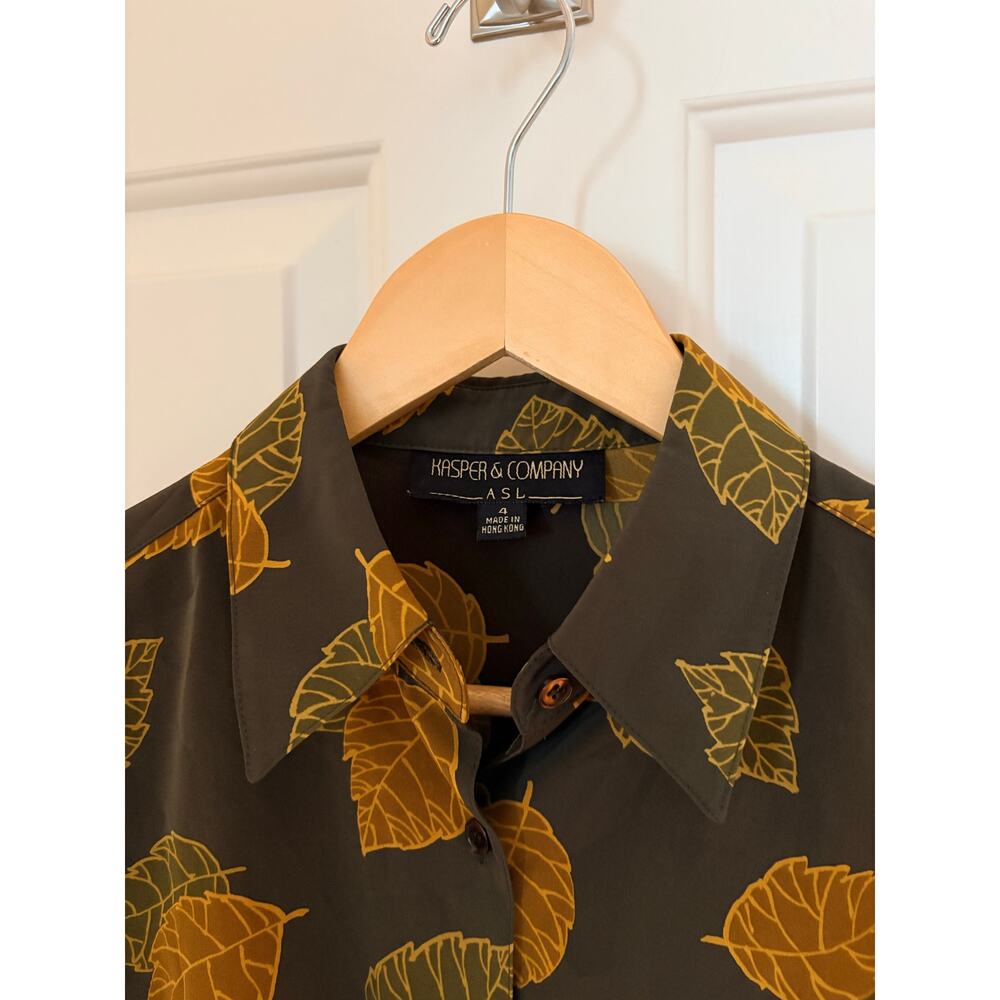 Vintage Leaf Pattern Short Sleeve Button Down - image 4